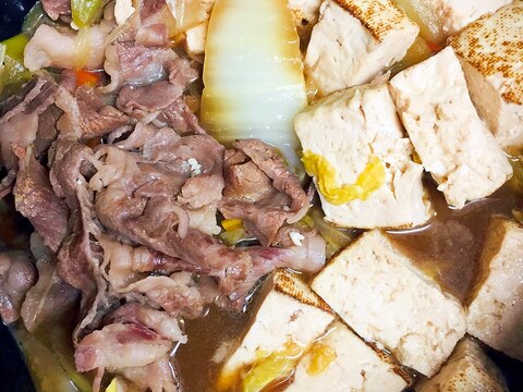 東のまるごと鍋！牛バラと豆腐と野菜のすき焼き